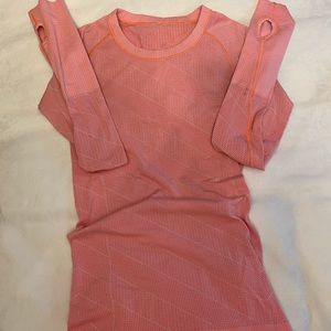 Long sleeve Lululemon too